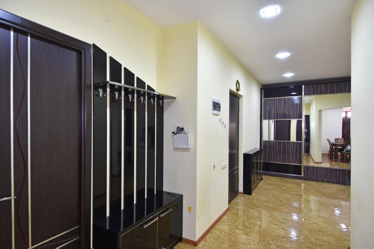 Rent Inn Yerevan On Arami Street Exterior photo